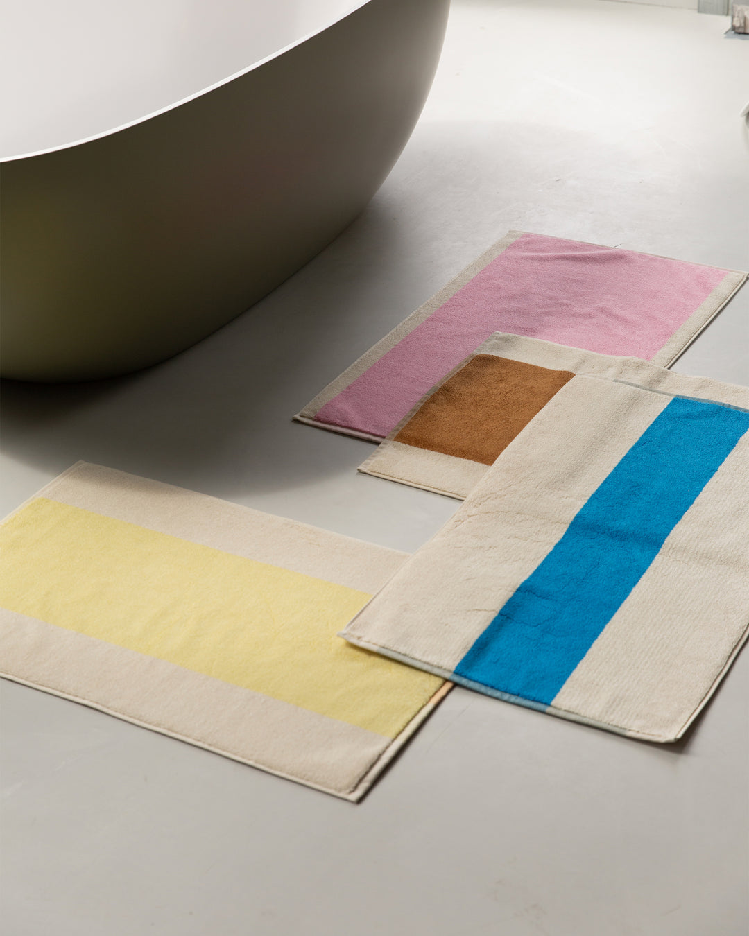 Badmat Yellow Orange - SUITE702