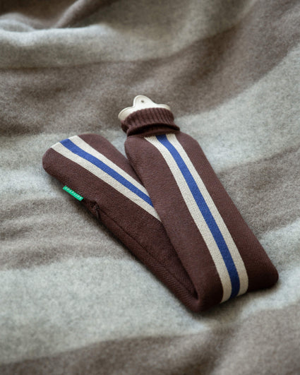 XL Warmwaterkruik College Brown - SUITE702