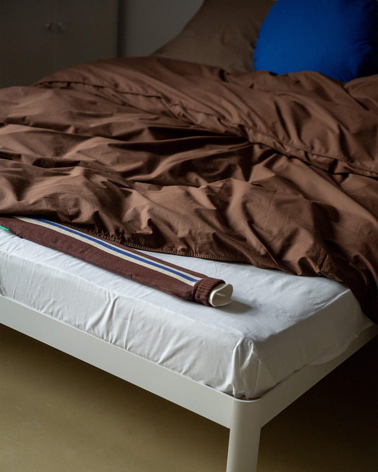 XL Warmwaterkruik College Brown - SUITE702