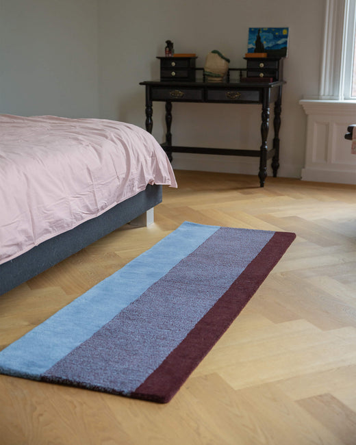 Tapis Laine Vertical Bleu Ciel Bordeaux