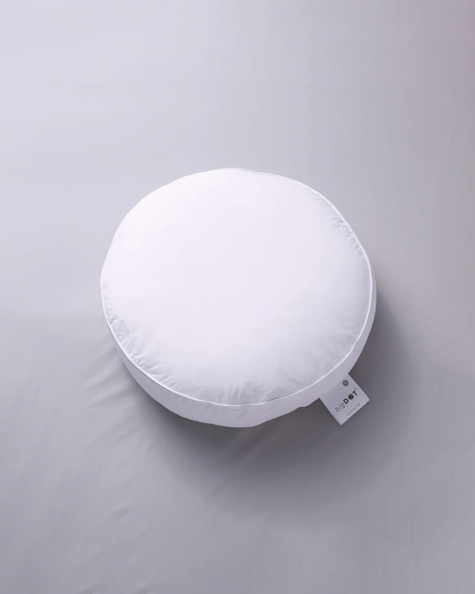 bigDOT pillow (down)