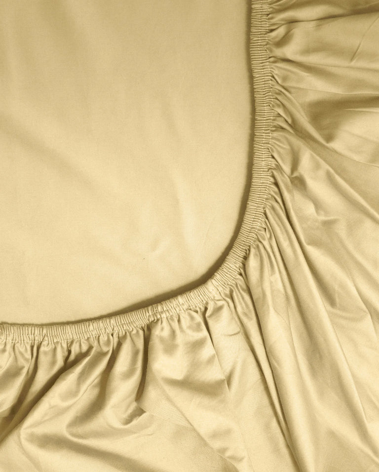 Hoeslaken Satijn Buttercream - SUITE702