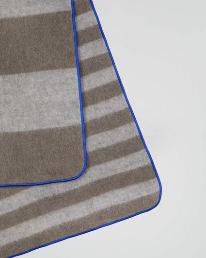 Merino Deken Royal Blue - SUITE702